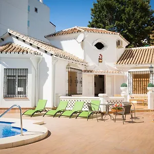 In Center With Pool And Close Beach Fuengirola